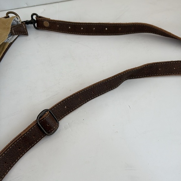 Myra Fragrant Yellow Shoulder Bag crossbody SW rug design embossed leather - Picture 14 of 16